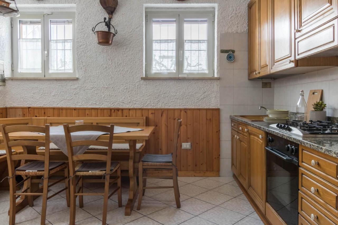 Villa Francesco appartamento La Ruota Desenzano del Garda Esterno foto